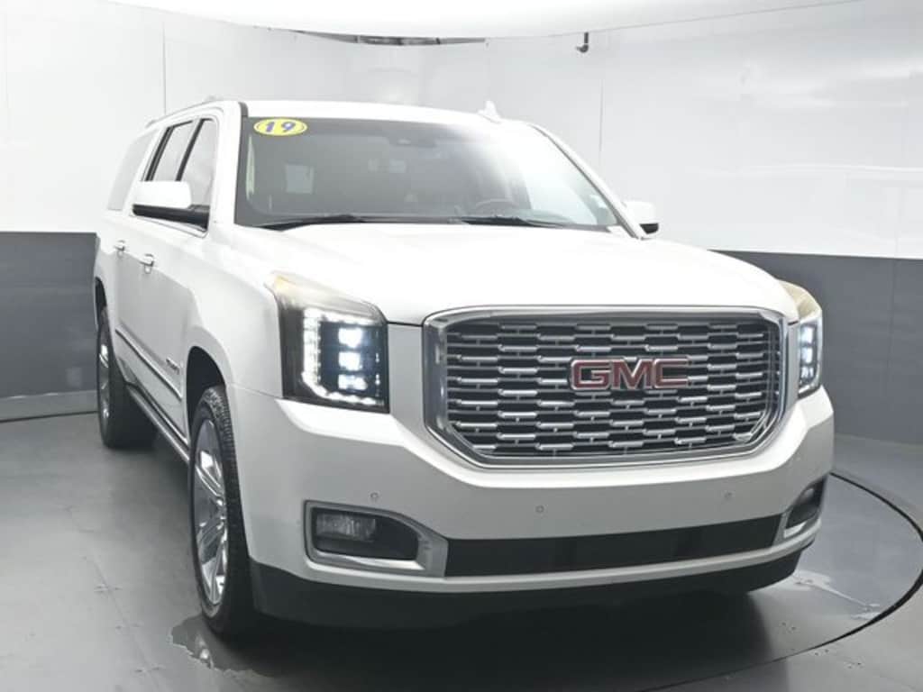 Used 2019 GMC Yukon XL Denali SUV