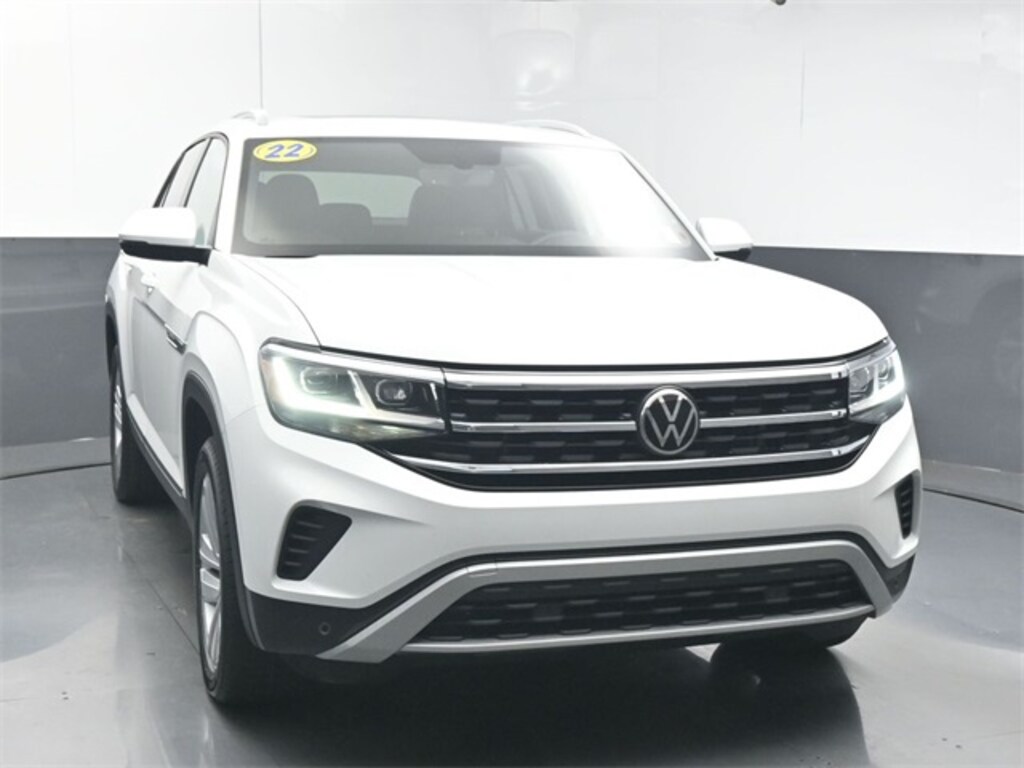 Used 2022 Volkswagen Atlas Cross Sport 3.6L V6 SE w/Technology SUV