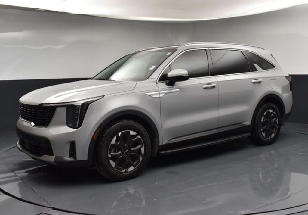 Used 2025 Kia Sorento S SUV