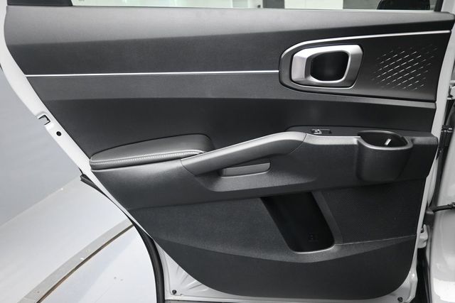 2025 Kia Sorento S - Photo 23