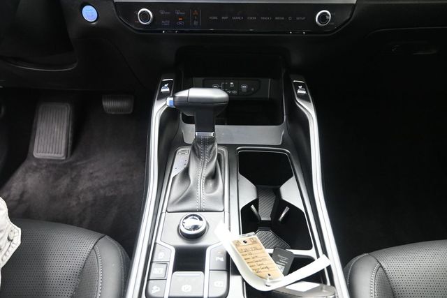 2025 Kia Sorento S - Photo 13