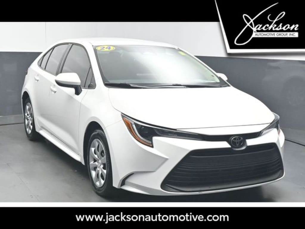 Used 2024 Toyota Corolla LE Sedan