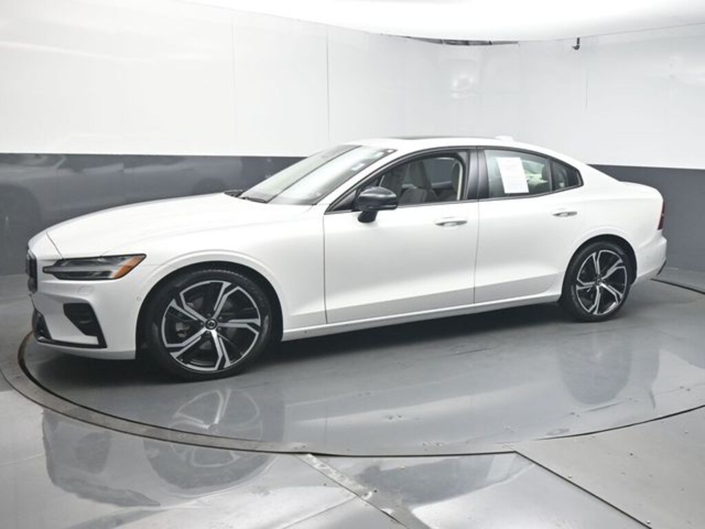 Certified 2025 Volvo S60 B5 Plus Sedan