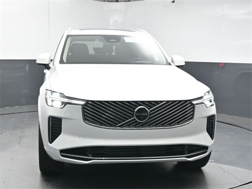 Certified 2025 Volvo XC90 plug-in hybrid T8 (2025.5) Ultra 7-Seater SUV