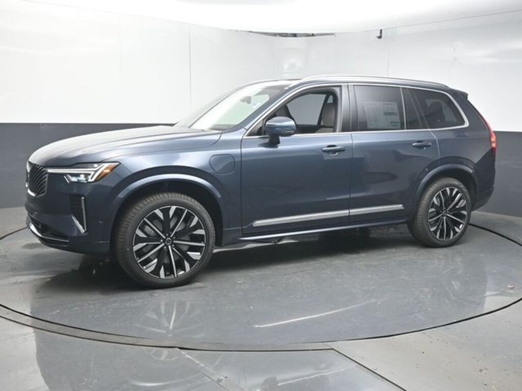 Used 2026 Volvo XC90 plug-in hybrid T8 Plus 7-Seater SUV