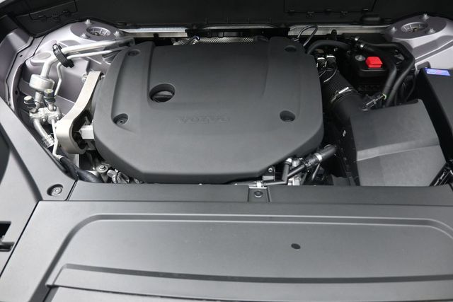 2026 Volvo XC90 Plus - Photo 32