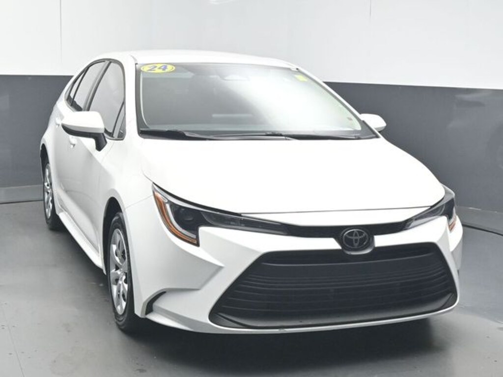 Used 2024 Toyota Corolla LE Sedan