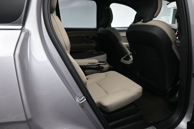 2026 Volvo XC90 Plus - Photo 27