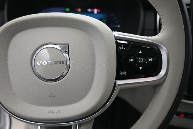 2026 Volvo XC90 Ultra - Photo 14