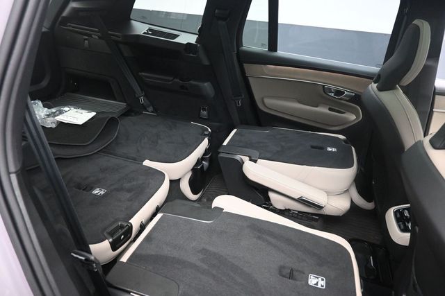 2026 Volvo XC90 Plus - Photo 28