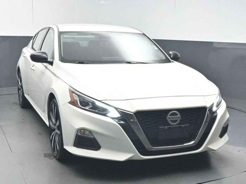 Used 2019 Nissan Altima 2.5 SR Sedan