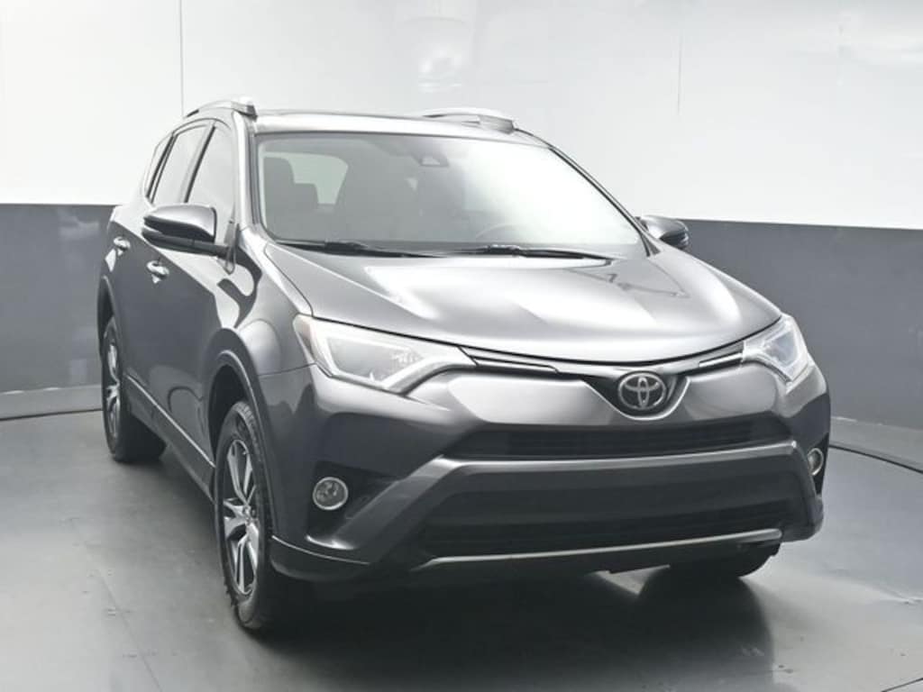 Used 2018 Toyota RAV4 XLE SUV