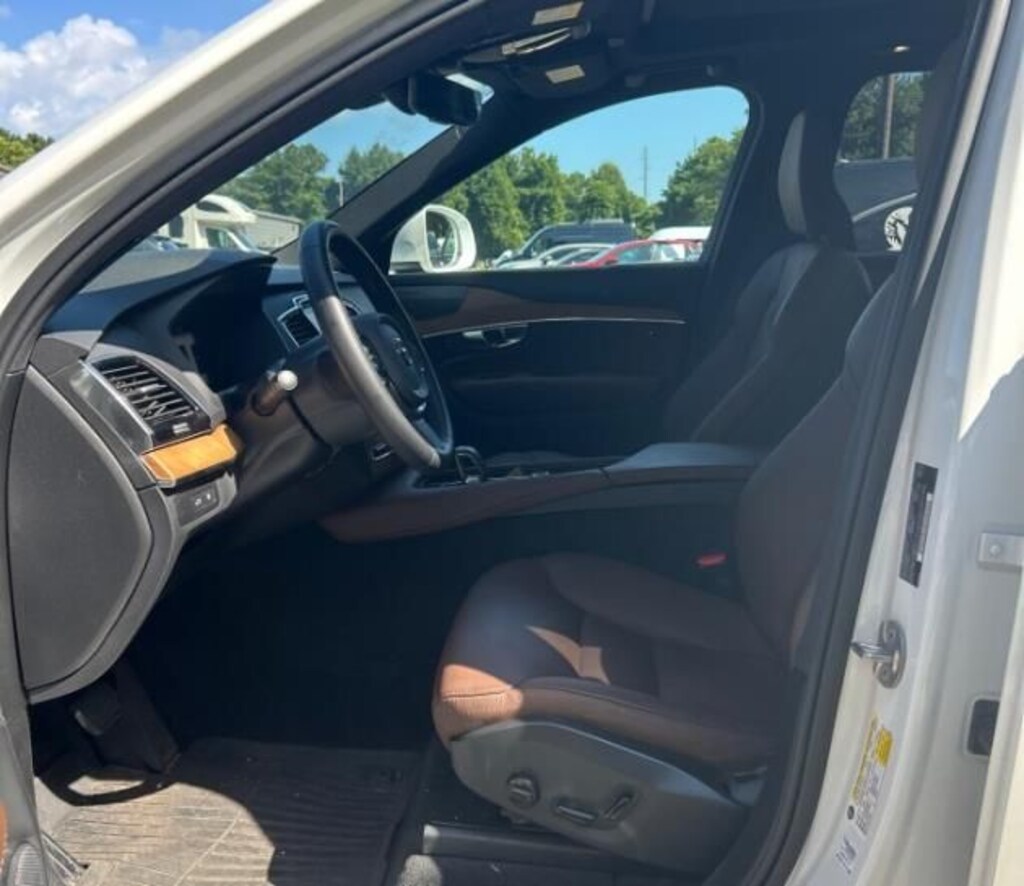 Certified 2024 Volvo XC90 plug-in hybrid T8 Plus Bright 7-Seater SUV