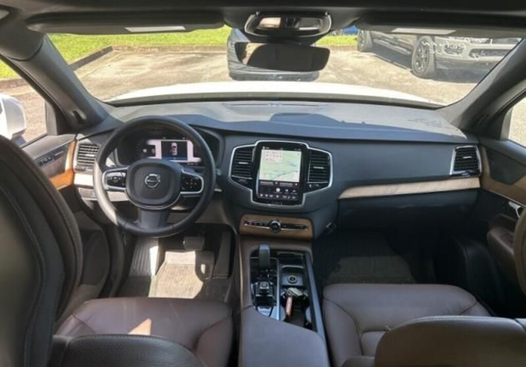 Certified 2024 Volvo XC90 plug-in hybrid T8 Plus Bright 7-Seater SUV