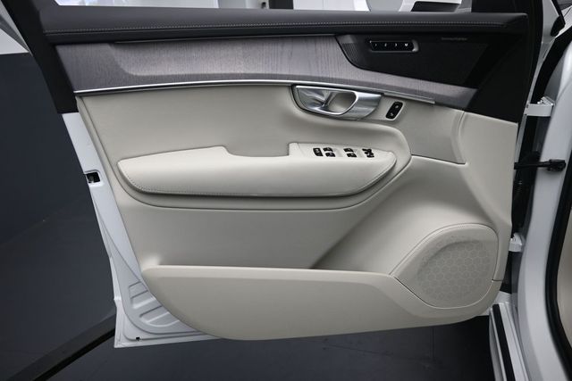 2026 Volvo XC90 Ultra - Photo 20