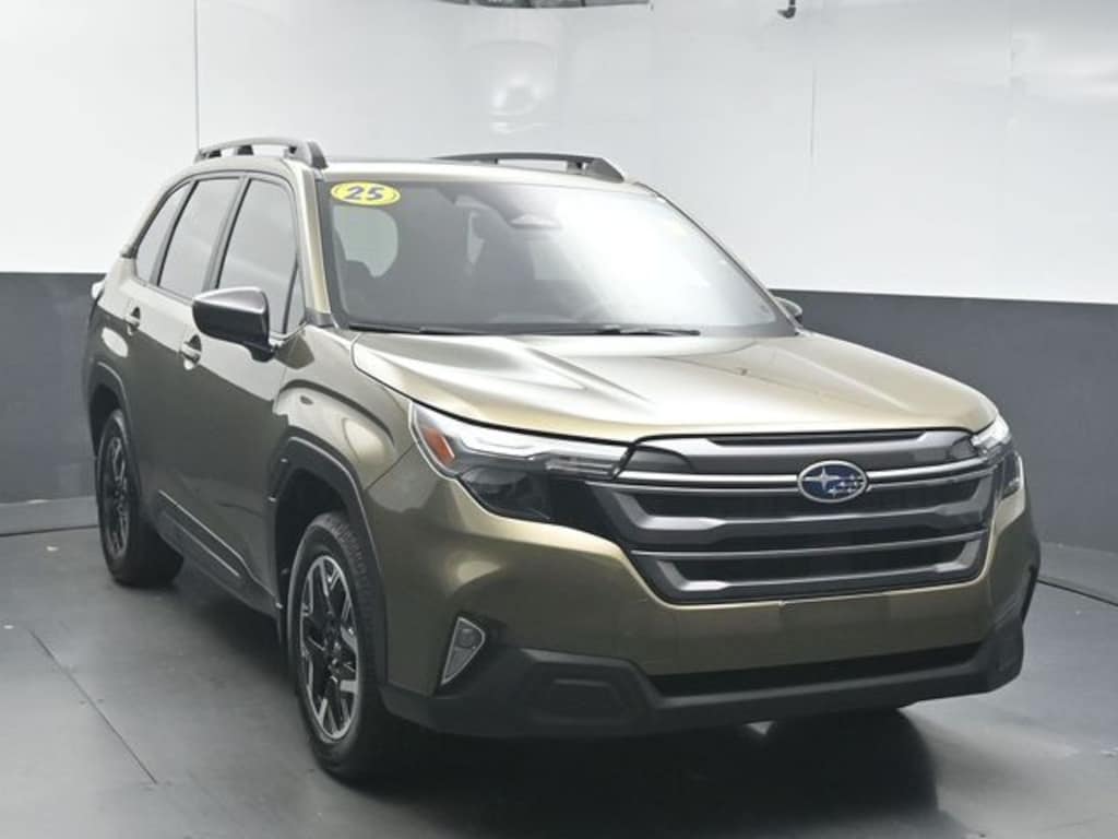 Used 2025 Subaru Forester Premium SUV