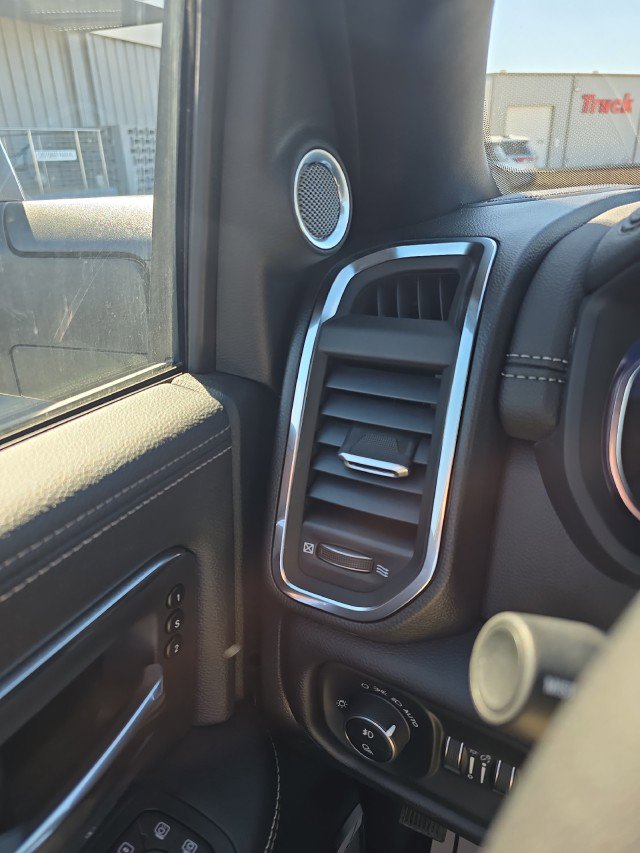 2026 RAM 2500 Laramie - Photo 14