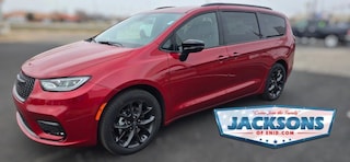 2026 Chrysler Pacifica SELECT Passenger Van