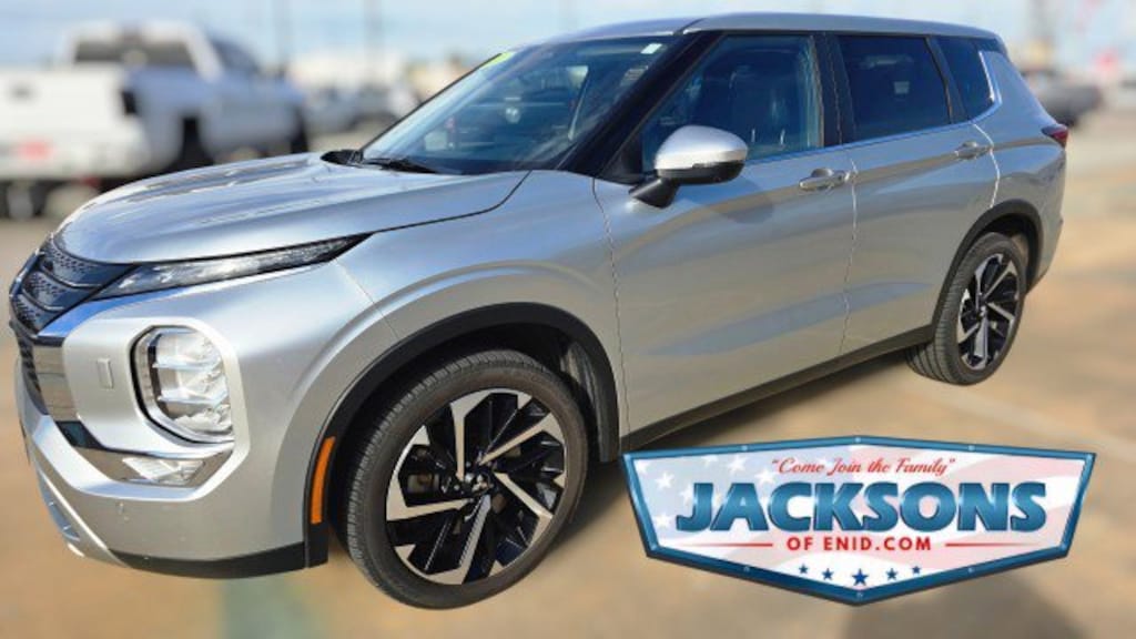 Used 2024 Mitsubishi Outlander SE SUV