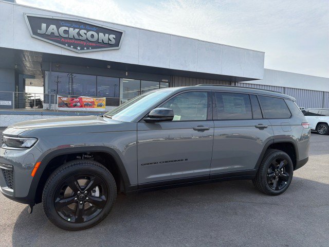 2027 Jeep Grand Cherokee L