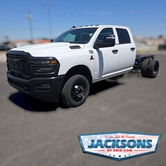 2026 Ram 3500 TRADESMAN CREW CAB CHASSIS 4X4 60' CA Pickup