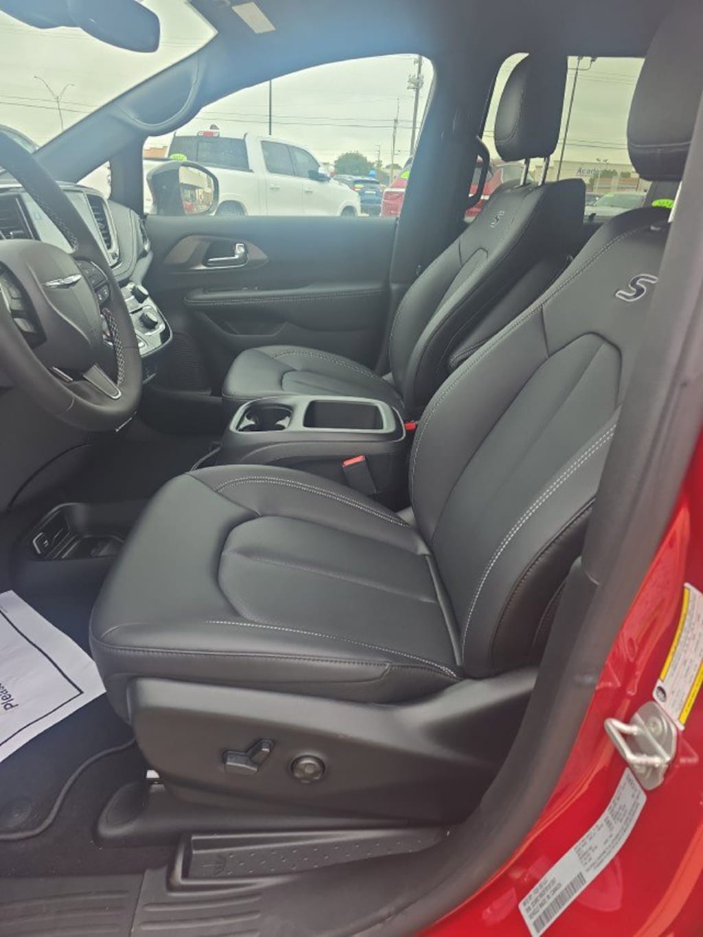 New 2026 Chrysler Pacifica SELECT Passenger Van