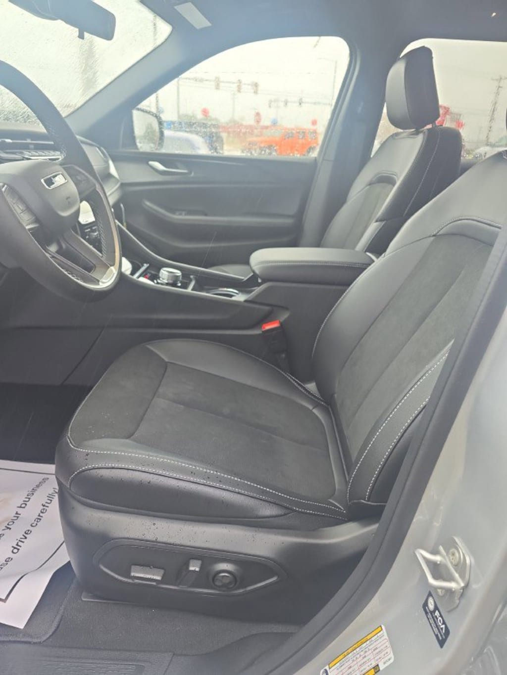 New 2025 Jeep Grand Cherokee L ALTITUDE X 4X4 Sport Utility