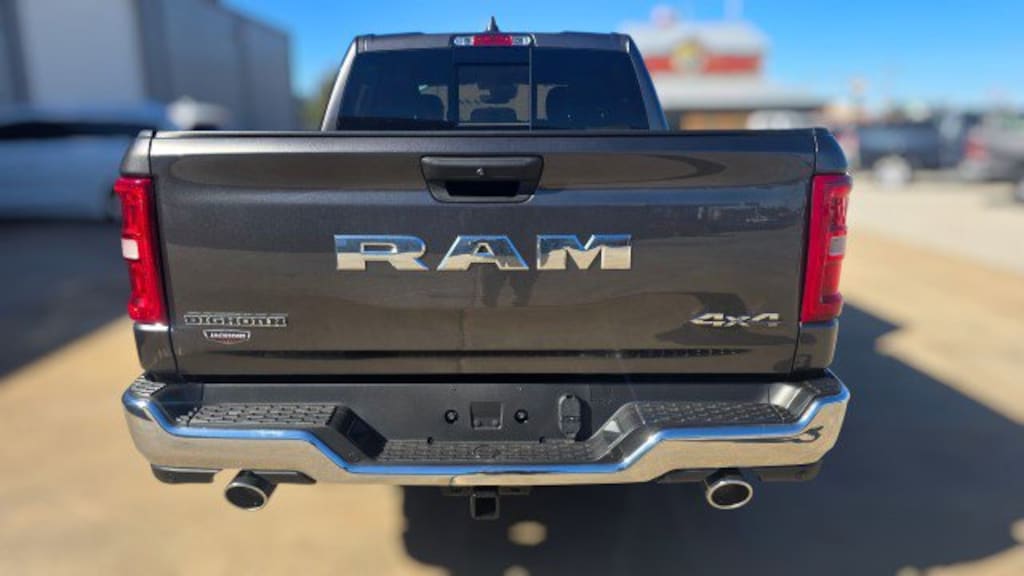 New 2026 Ram 1500 BIG HORN CREW CAB 4X4 5'7 BOX Pickup