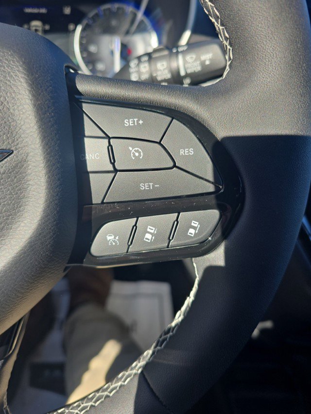 2026 Chrysler Pacifica Select - Photo 11