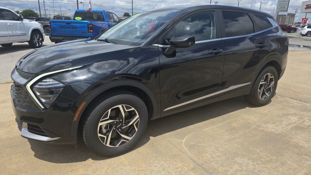 Used 2024 Kia Sportage LX with VIN KNDPUCDF6R7213493 for sale in Enid, OK