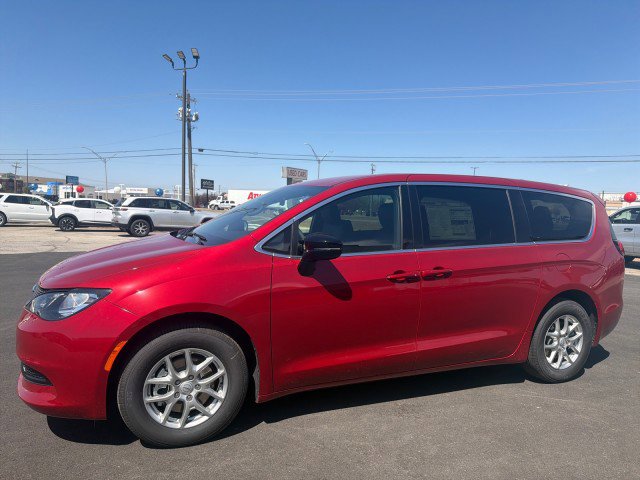 2026 Chrysler Voyager LX