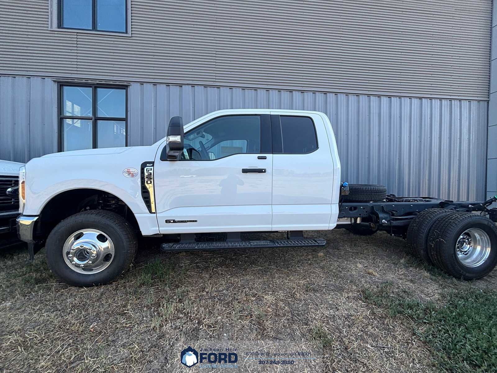 2025 Ford F-350 XLT photo 4