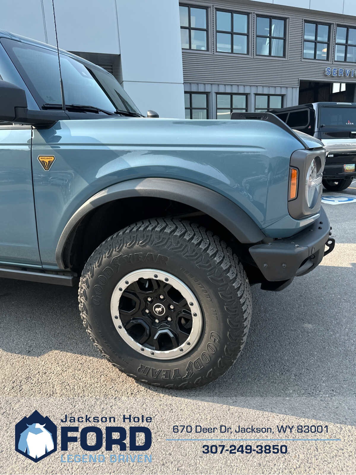 2022 Ford Bronco Badlands photo 2