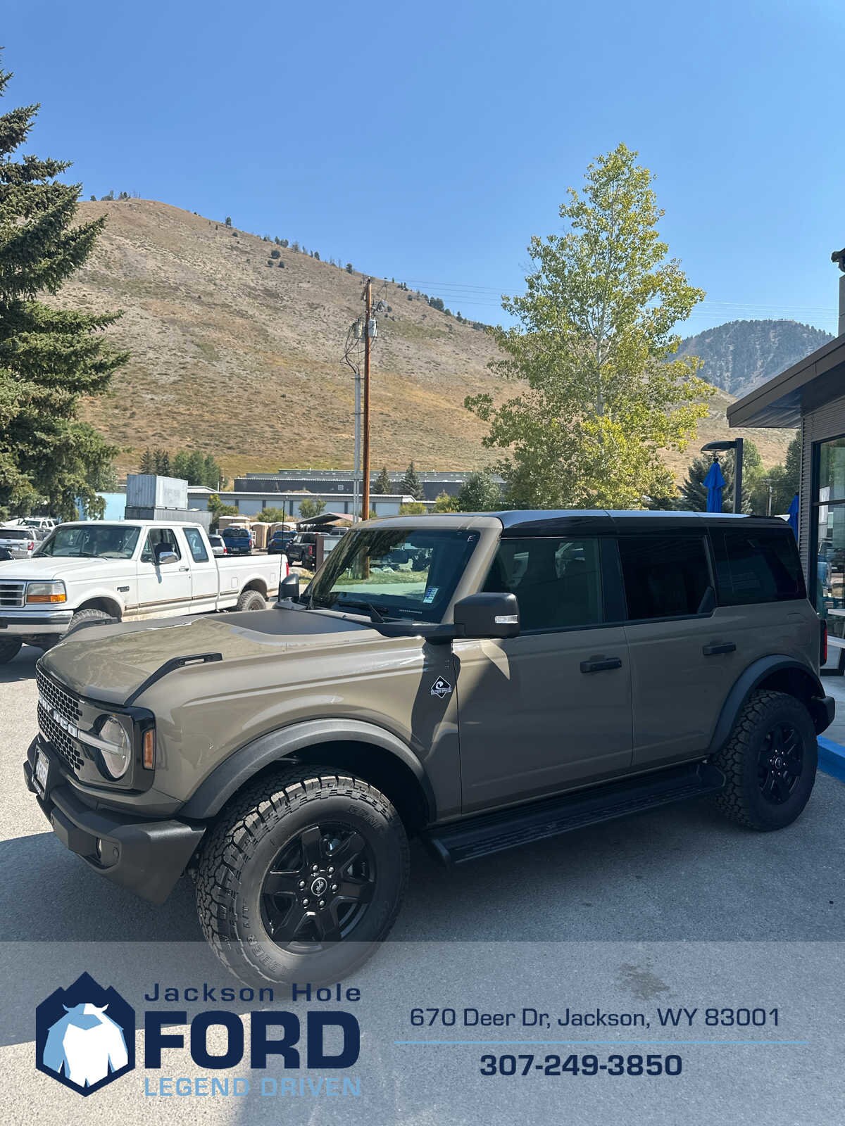 2025 Ford Bronco Outer Banks photo 3