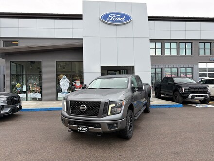 2018 Nissan Titan XD SL Truck Crew Cab