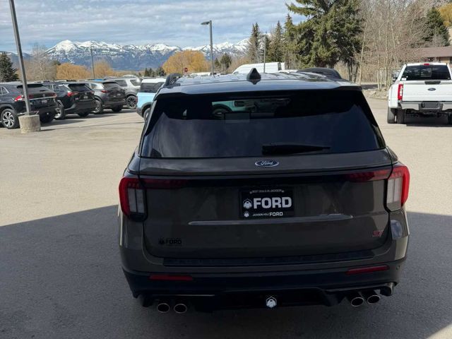 2026 Ford Explorer ST - Photo 12