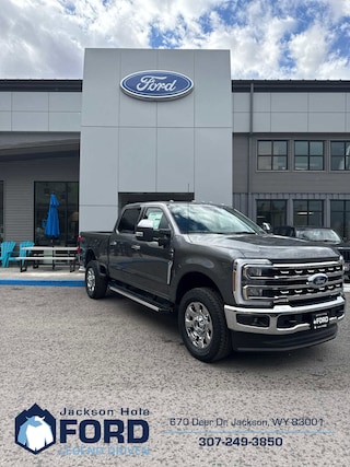 2026 Ford F-250 LARIAT Truck Crew Cab