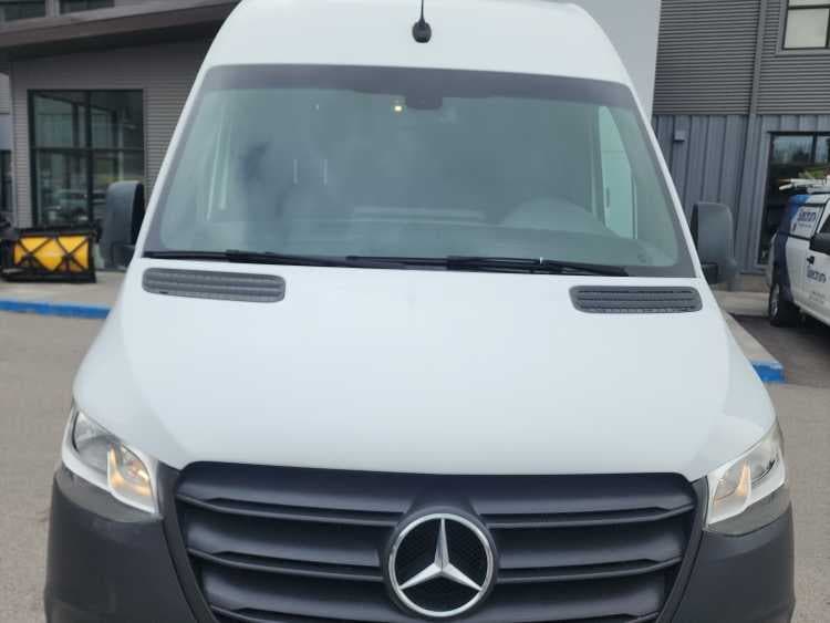 2021 Mercedes-Benz Sprinter Crew Van Base