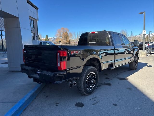 2026 Ford F-350 Super Duty Platinum - Photo 13