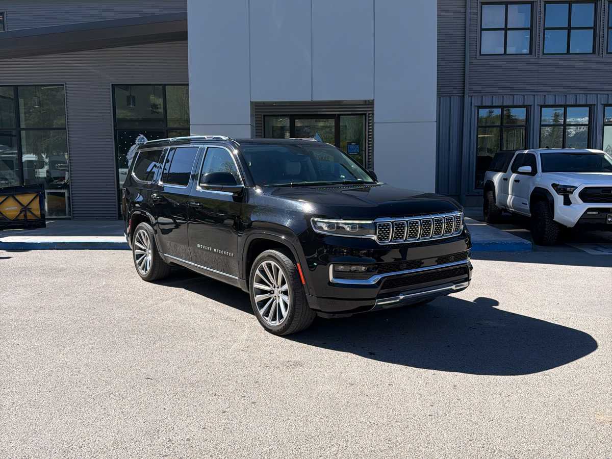 2022 Jeep Grand Wagoneer Series I 4WD's photo