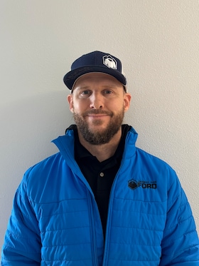 Staff member Jim Charnesky from ID_ea04d78760a1