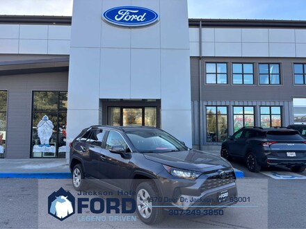 2019 Toyota RAV4 LE SUV