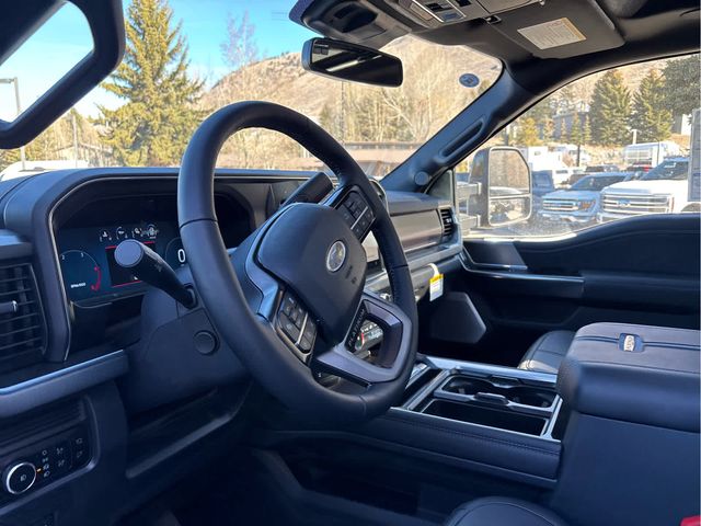 2026 Ford F-350 Super Duty Platinum - Photo 17