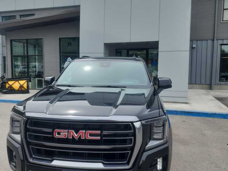 2024 GMC Yukon 4WD AT4's photo