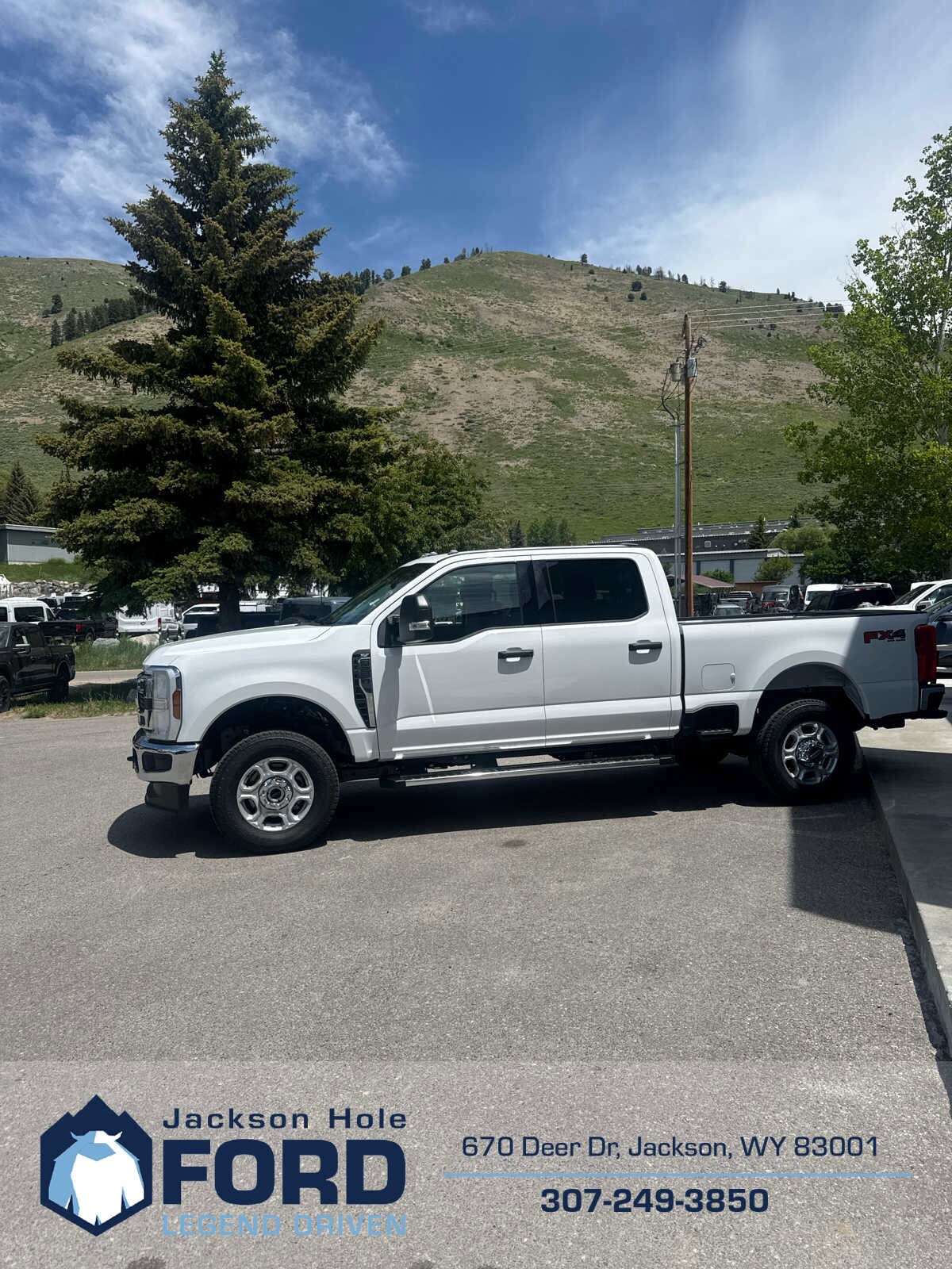 2025 Ford F-250 XLT photo 3