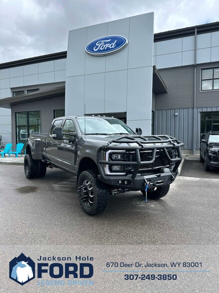2024 Ford F-350 LARIAT Truck Crew Cab
