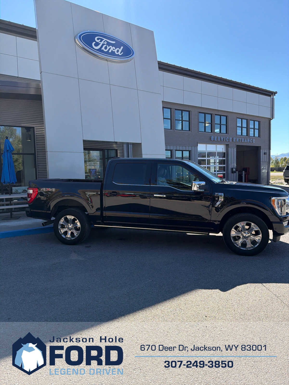 2023 Ford F-150 Platinum photo 4