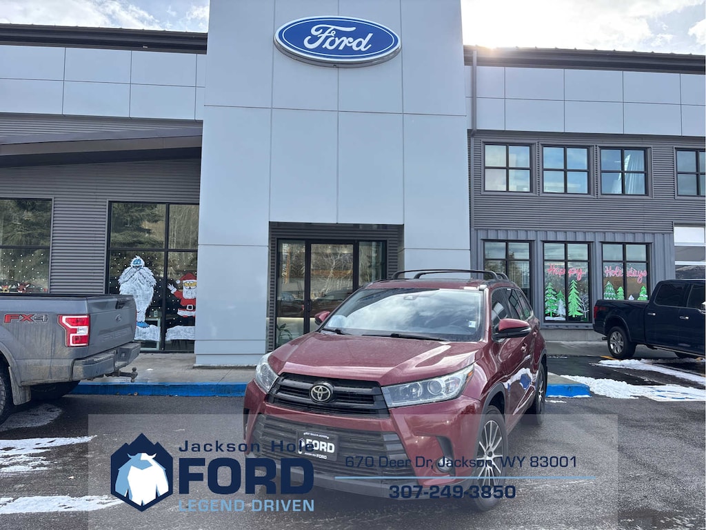 Used 2018 Toyota Highlander SE SUV