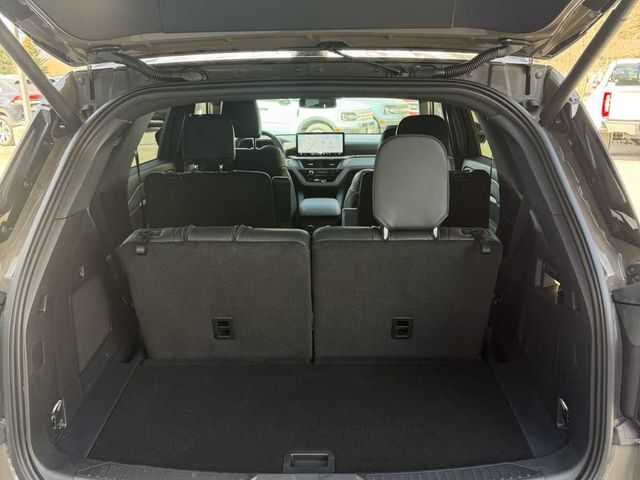 2026 Ford Explorer ST - Photo 22