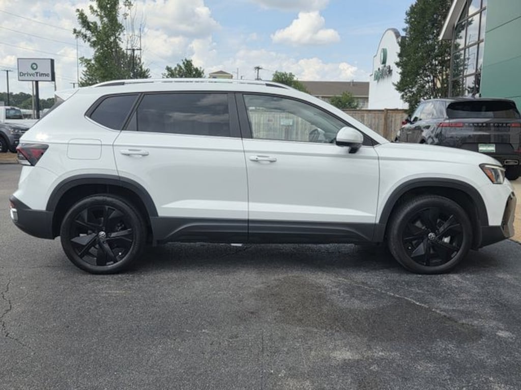 Used 2025 Volkswagen Taos 1.5T SE SUV